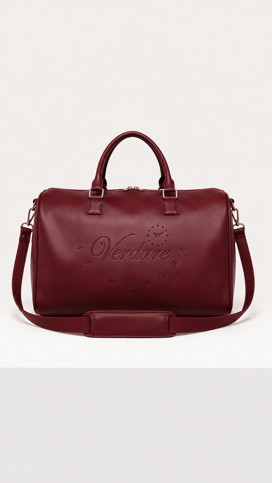 Journeyman Duffle bag made of genuine cowhide with reinforced stitching and multiple interior pockets for organized travel gear